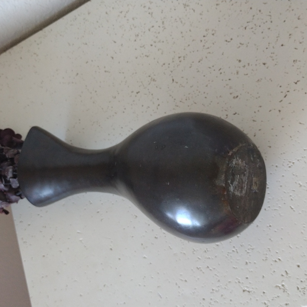 Vase - Picture 10 of 16